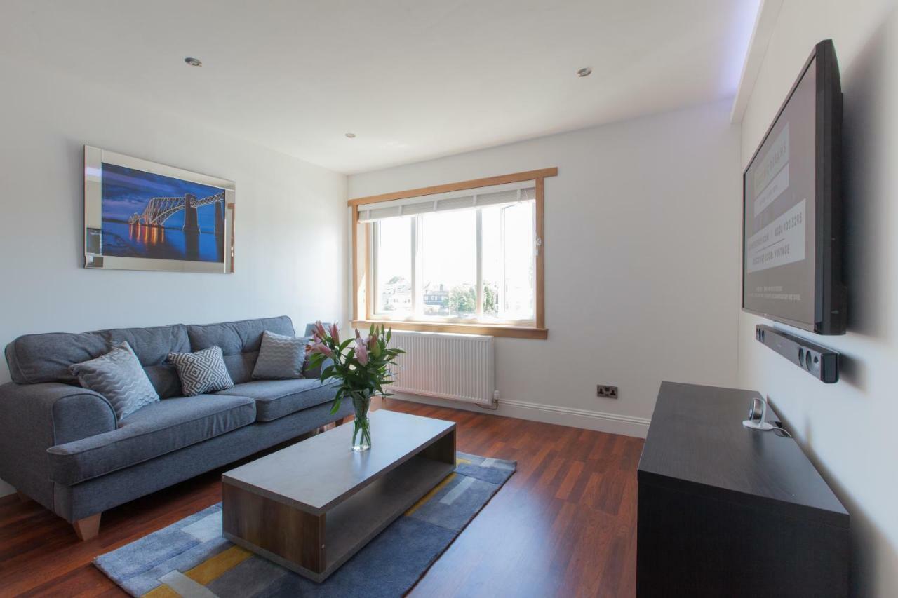Leys Park Executive Apartments Dunfermline Eksteriør billede